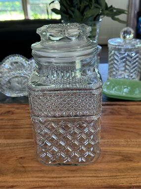 Anchor Hocking Wexford  Diamond-Patterned Storage Jar